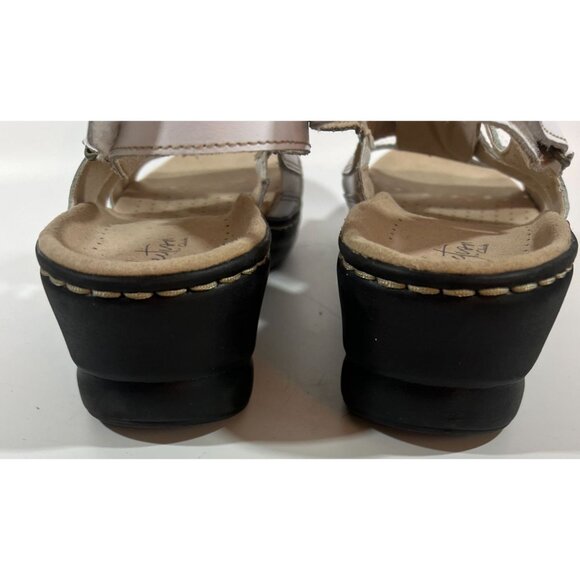 Clarks Collection White Leather Womens Sandals Size 11 Shoes - Picture 4 of 6